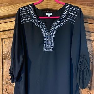 Avenue Blouse Size 18-20.